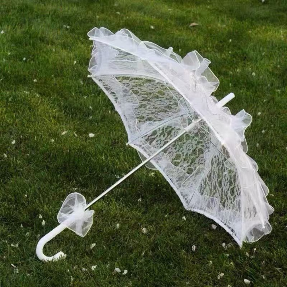 Elegant White Lace Parasol